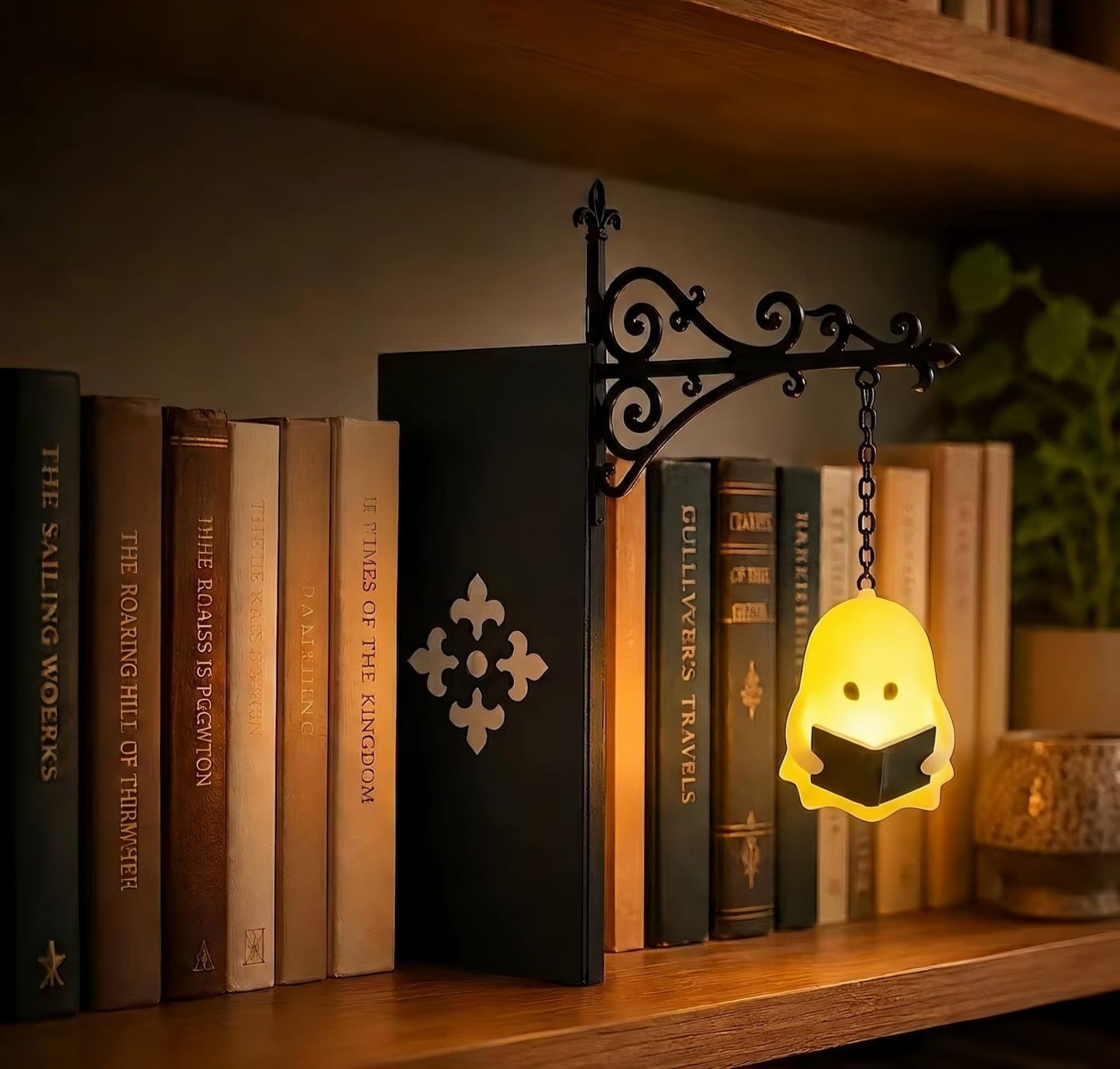 Lampenabtrenner für Bücherregal - Geister-Stil